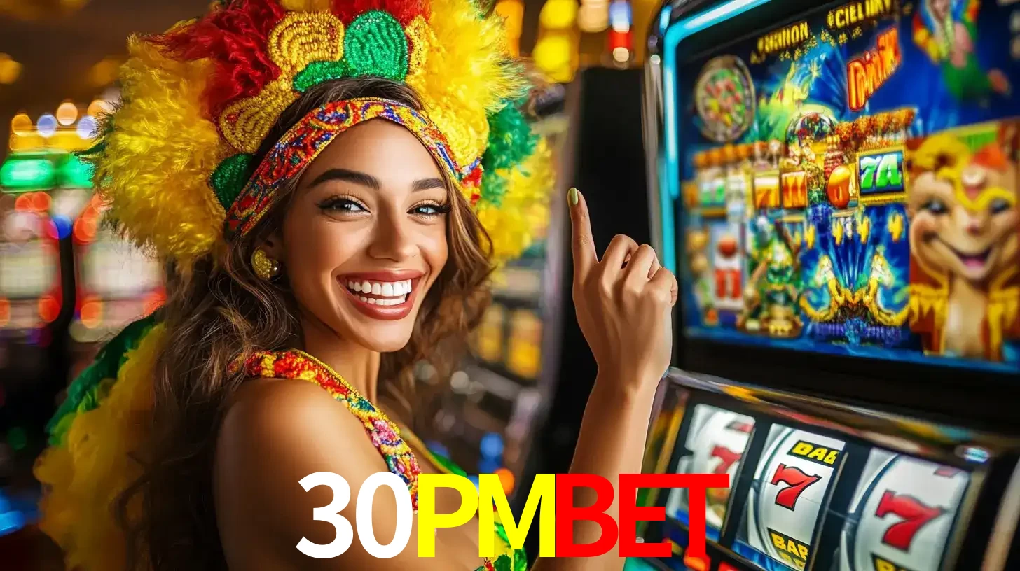 Mulher animada com um cocar de carnaval apontando para uma máquina de caça-níqueis, mostrando a emoção de ganhar um grande prêmio nos jogos do 30PMBET.