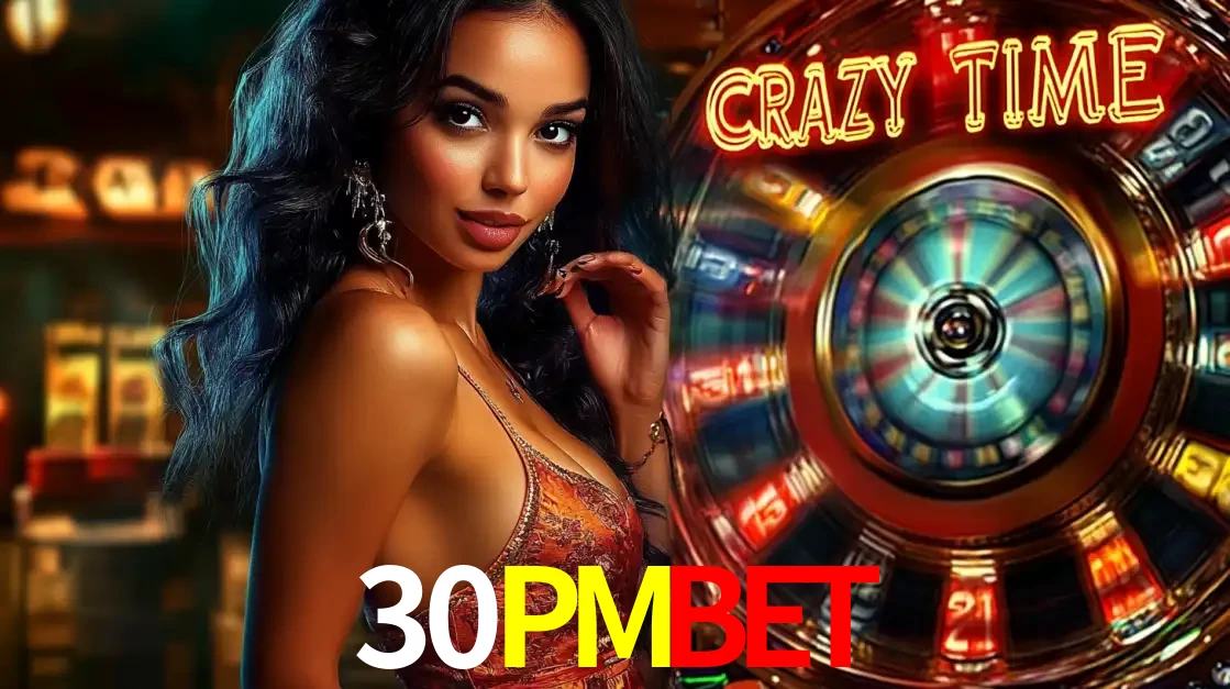 Mulher elegante ao lado da vibrante roda da fortuna do jogo de cassino ao vivo Crazy Time, um dos game shows mais populares e cheios de prêmios do 30PMBET.